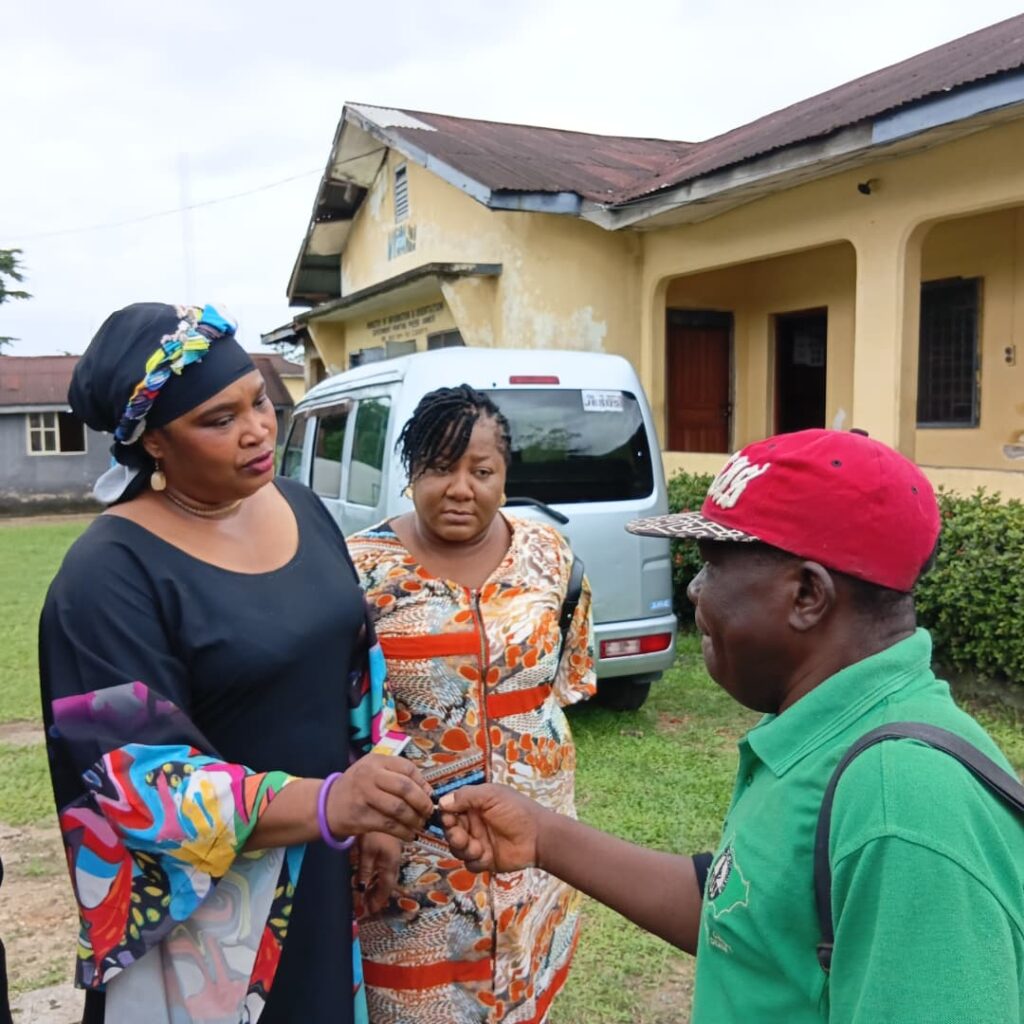A iling journalist with Ibom Nation newspaper, Comrade Enya Ndem received a key to his new house