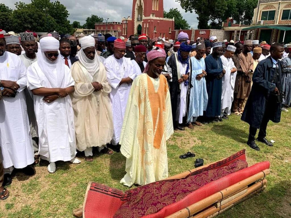 Funeral prayer of Shehu Makwayo