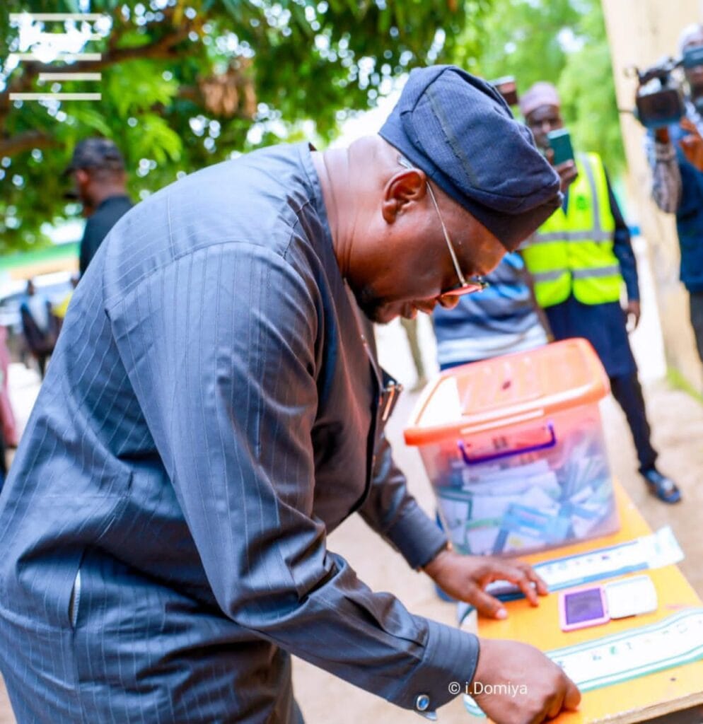 Gov. Fintiri while casting his vote