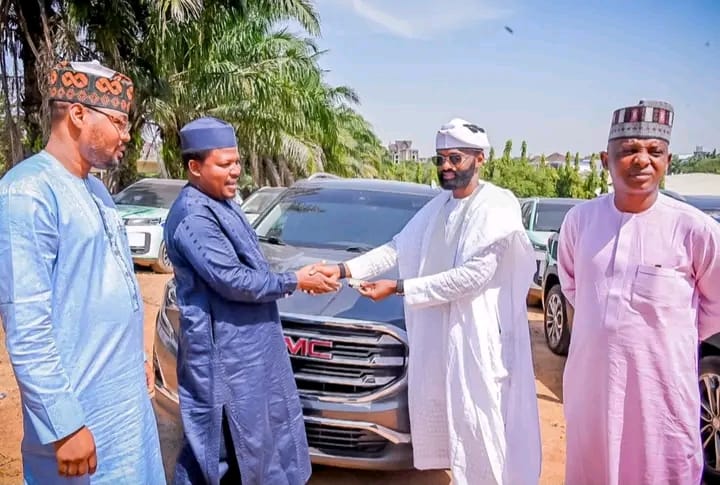 Matawalle gives cars to 8 Zamfara APC lawmakers IMG 20261021 WA0034