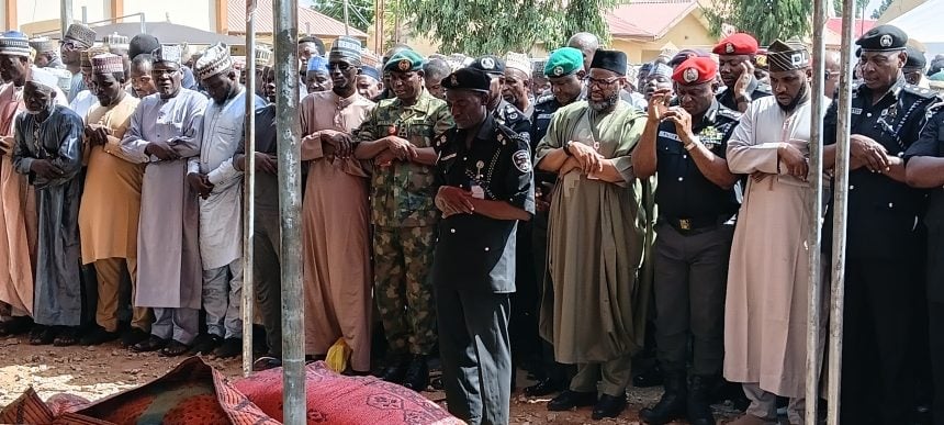 IGP ya halarci jana’izar jami’an ‘yan sanda uku da aka kashe a harin bam a Zamfara Jana'izar yan sanda uku a Zamfara