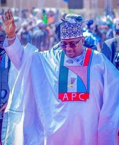 Mass defections rock Kebbi as 10,000 ADC, PDP members join APC Kebbi State Governor