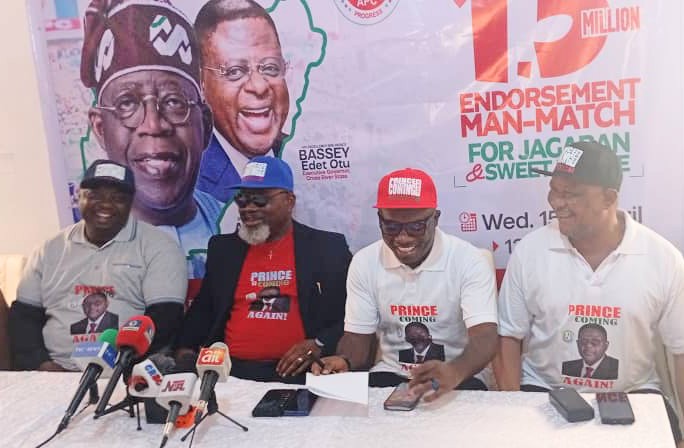 Ironbar leads mega rally for Tinubu, Otu endorsement in Cross River Members of Prince is Coming Movement, Cross River